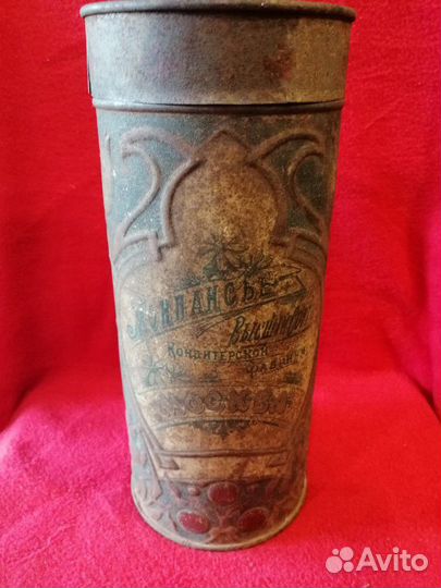 Старинная жестяная банка. Редкая