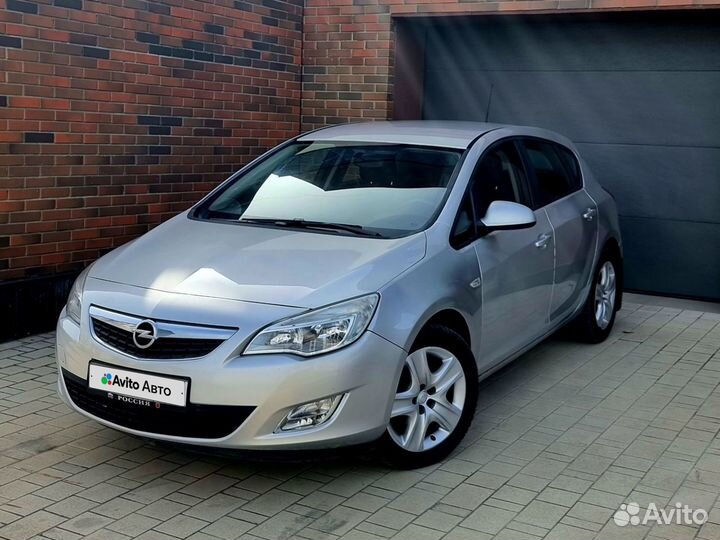 Opel Astra 1.6 AT, 2011, 110 000 км