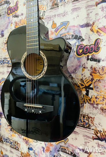 Гитара акустическая + каподастр