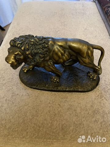 Лев скульптура