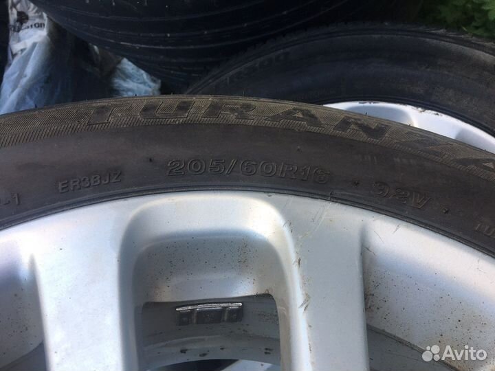 Колеса на литых дисках на Мазду