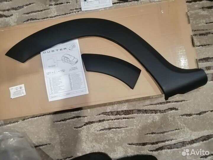 Накладка крыла заднего правого Renault Duster