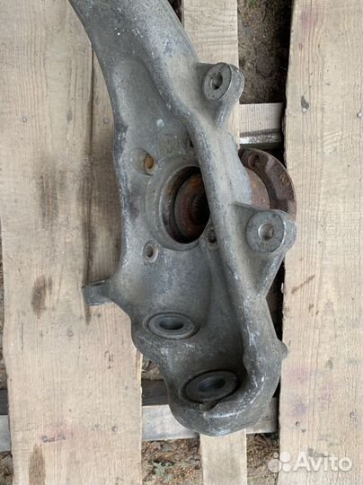 Кулак поворотный передний правый bmw x5 е70