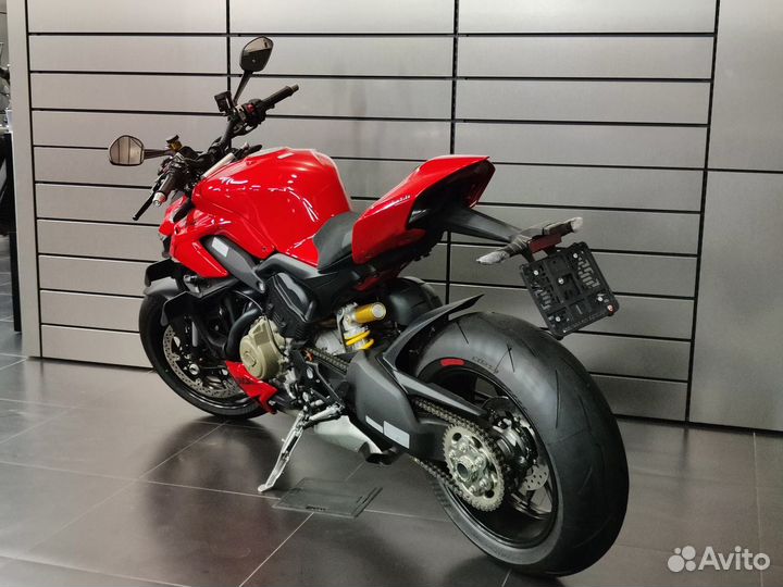 Ducati Streetfighter V4