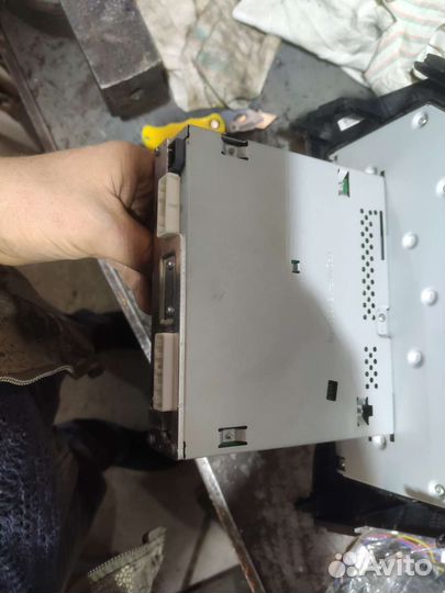 Штатная магнитола на nissan qashqai