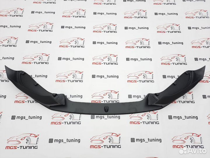 Губа на BMW 1Series F20 M-Performance Черный мат