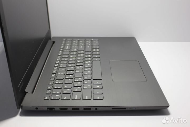 Ноутбук Lenovo с Full HD экраном и SSD 120гб