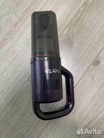 Вертикальный беспроводной пылесос marta MT-1370