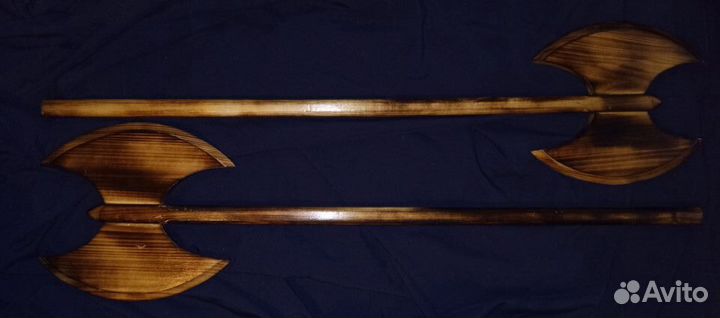 Секира деревянная лакированная, 110 см