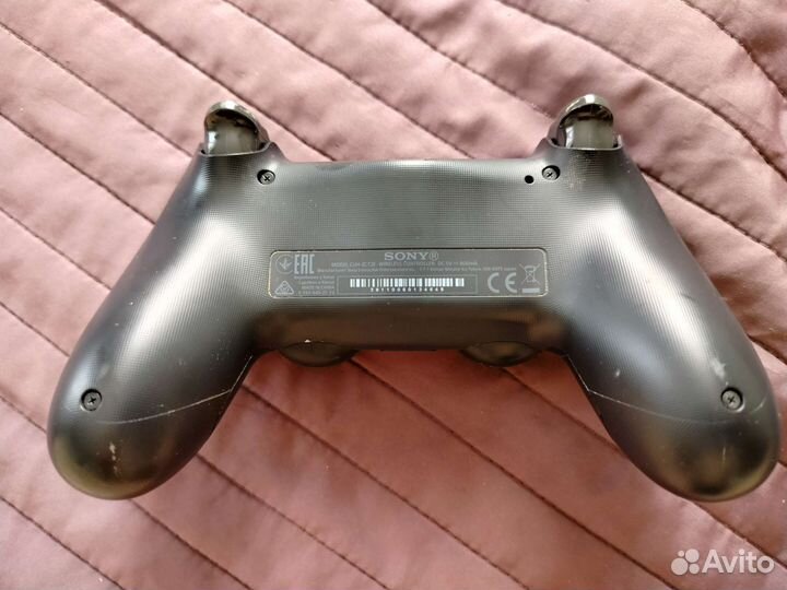 Геймпад Sony DualShock 4 v2 CUH-ZCT2E