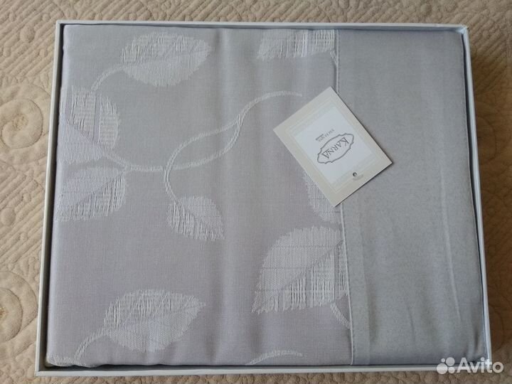 Скатерть с пропиткой против пятен