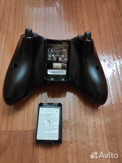 Оригинальный геймпад Xbox 360