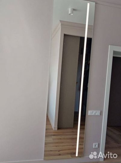 Зеркало настенное