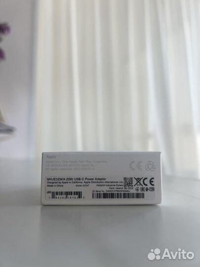 Адаптер питания Apple USB-C, 20 Вт