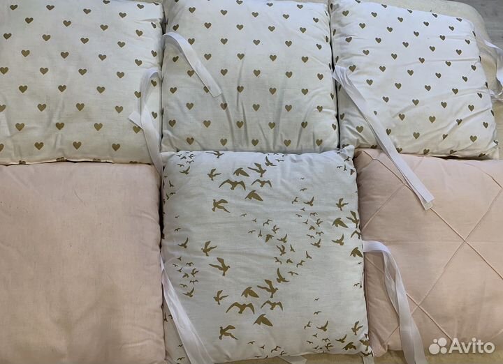 Бортики в кроватку для девочки