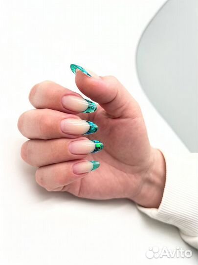 Мастер маникюра