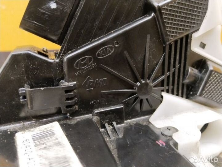 Замок двери задний левый Kia Ceed 2 JD D4FB 2013