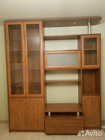 Стенка в гостиную