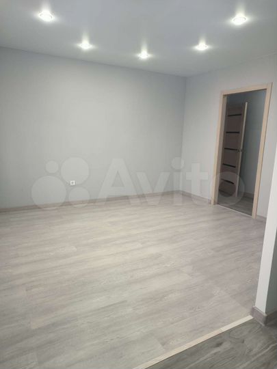 2-к. квартира, 46 м², 9/9 эт.