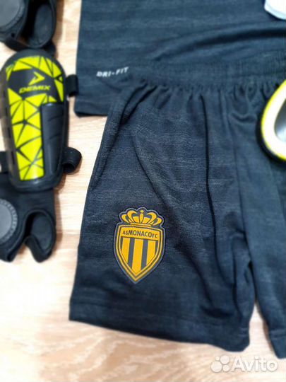 Тренировочный костюм