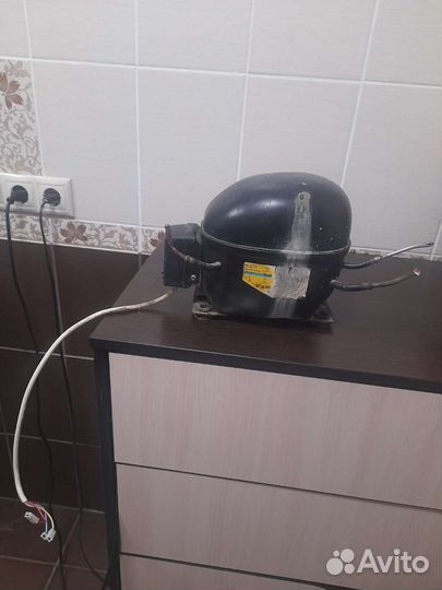 Компрессор на холодильник indesit