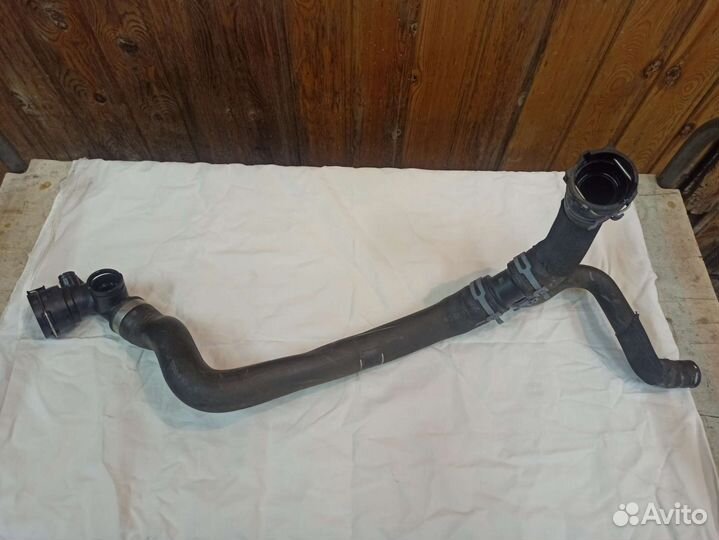 Патрубок системы охлаждения (Audi Q5 FY)