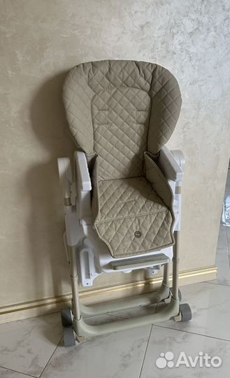 Стульчик для кормления Happy Baby William V2 Beige