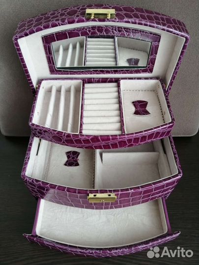 Шкатулка трехярусная