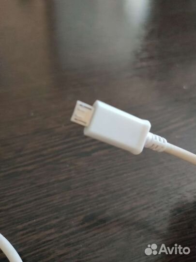 Кабель питания для смартфона