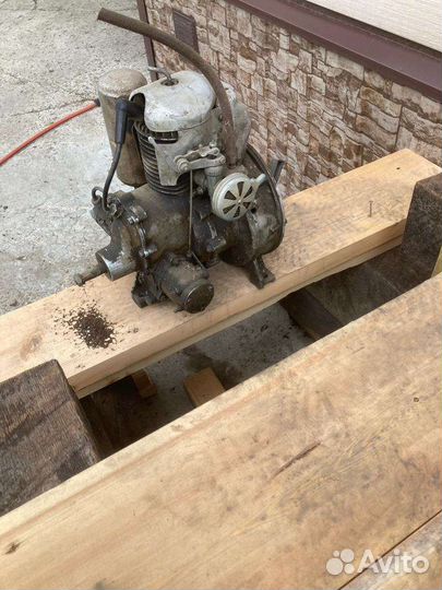 Двигатель от электростанции 2-х тактный