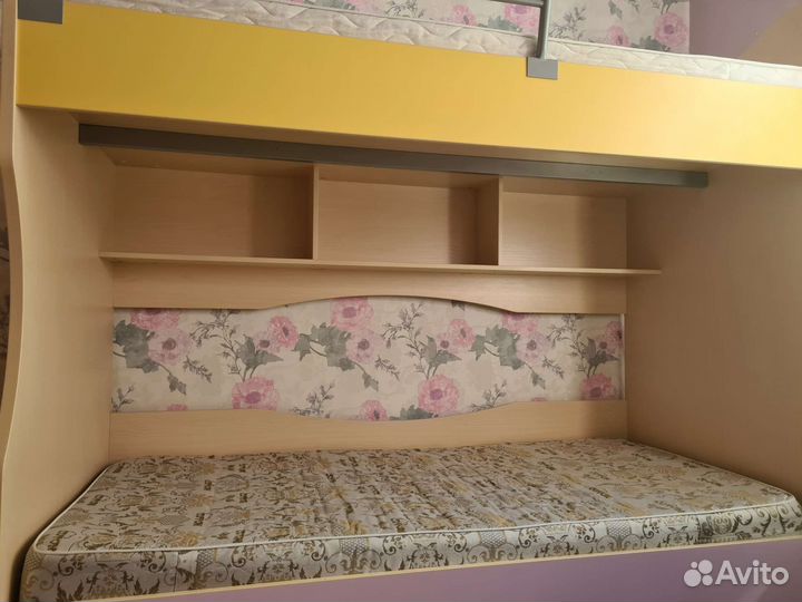 Двухъярусная кровать