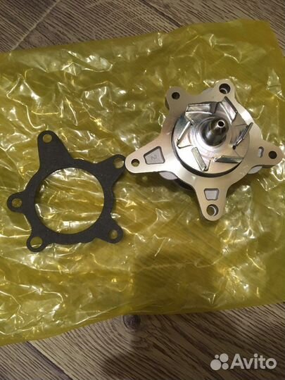 Помпа hyundai/KIA 251002B700