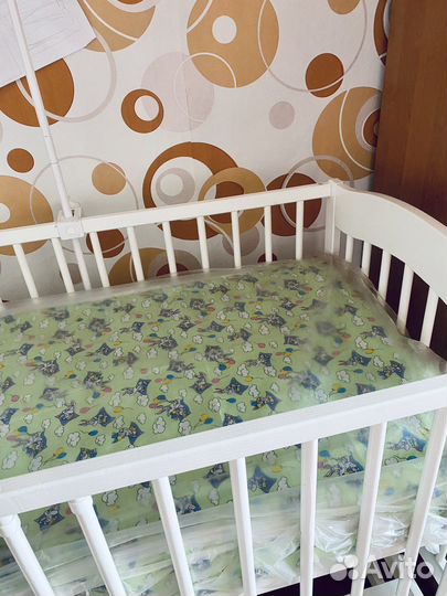 Коляска 2 в 1 и кроватка даром