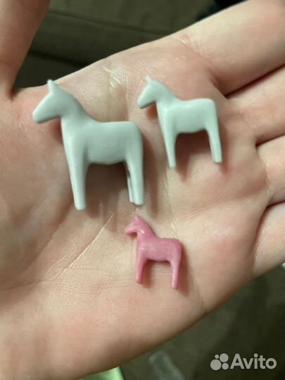 Лошадки скульптура кукольный домик миниатюра