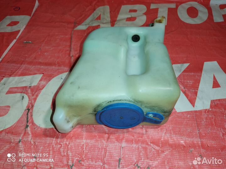 Бачок омывателя Шкода Фелиция