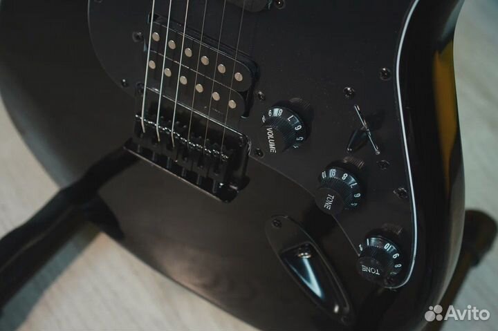 Электрогитара + Аксессуары (Комплект)