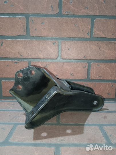 Кронштейн опоры двигателя suzuki wagon R plus MA63S K10A RR