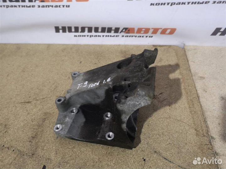 Кронштейн Ford Focus 2 хэтчбек 1.6 shda 2008