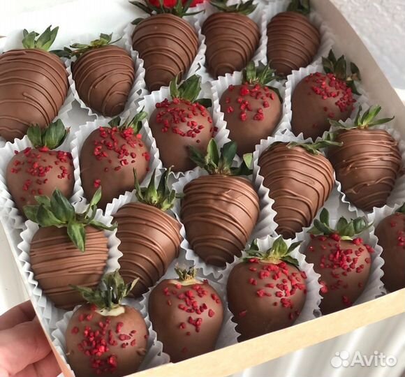 Клубника бананы в шоколаде / Букеты