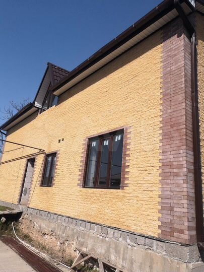 Дом 240 м² на участке 6 сот.