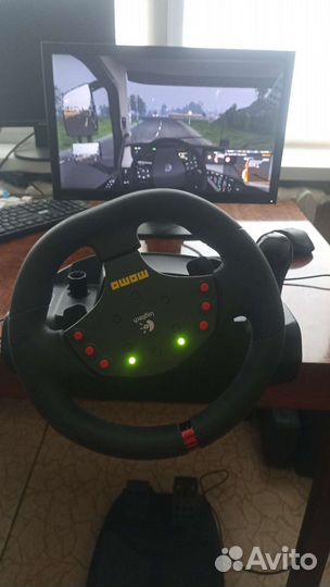 Руль Logitech momo racing 900 градусов
