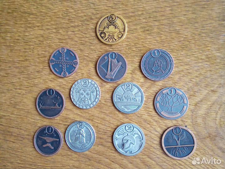 Монетки, жетоны из пятерочки. (За 12 шт )