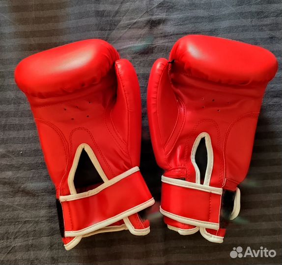 Боксерские перчатки 12 oz
