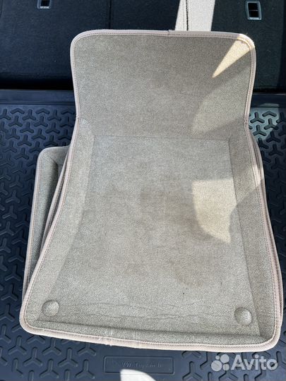 Автомобильные коврики 3d