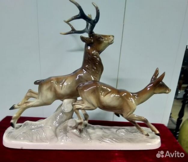 Статуэтка фарфор 