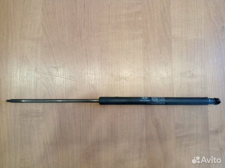 Амортизатор капота Hyundai Sonata седан G4GC 2008