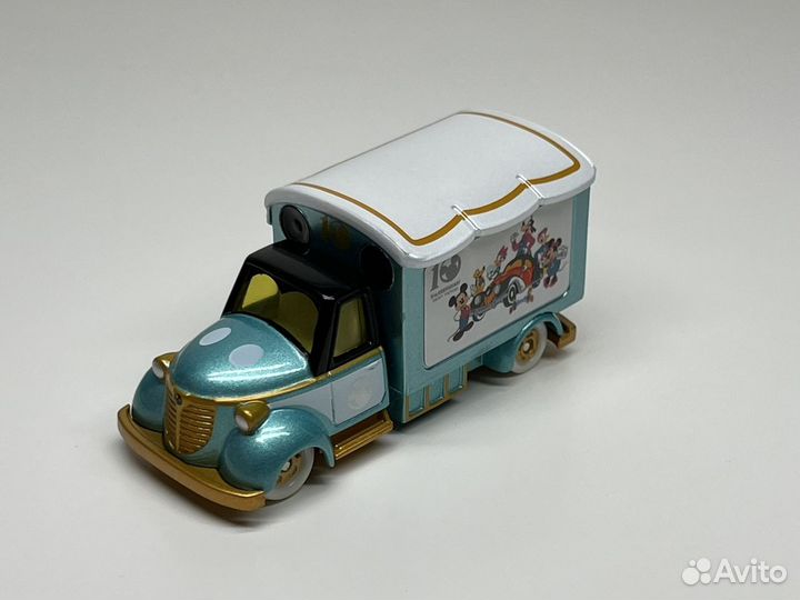 Takara tomy disney motors