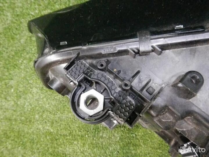 Фара правая BMW X5