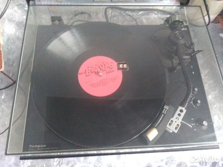 Проигрыватель винила Technics
