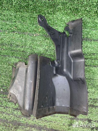 Воздуховод Volvo V70 BW 30678191